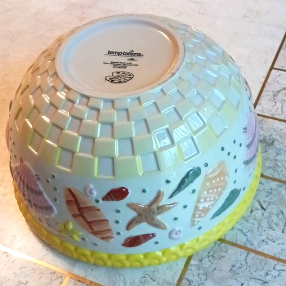 Temptations Limited Edition " Summer Shells" Large 3 QT. Bowl- New in Box - Picture 9 of 16